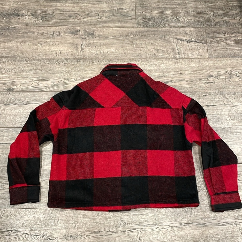 Crop Shacket - Picture 2 of 2